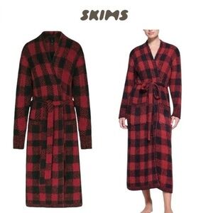Skims Cozy Knit Unisex Robe Sz S/M in Red NWT 128$